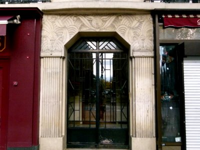 Porte d'immeuble rue de Chatillon Paris 14ème c