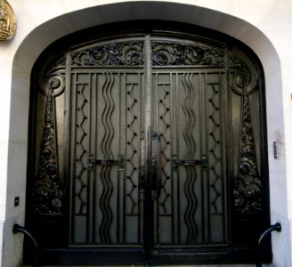 Porte d'immeuble style art nouveau boulevard du Montparnasse 2