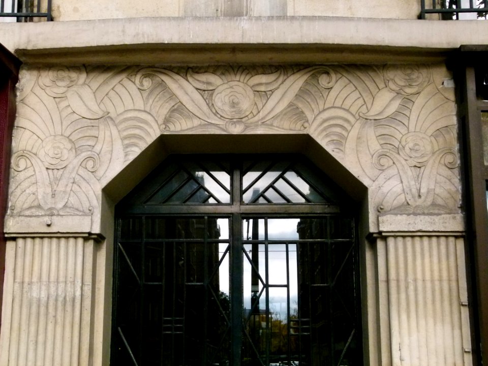 Porte d'immeuble rue de Chatillon Paris 14ème (détail) c