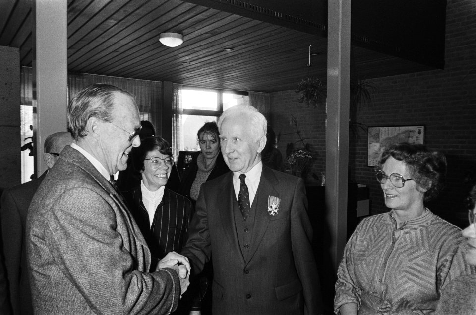 Prins Bernhard heeft een deel van de reunie bijgewoond van de voormalige Verzets, Bestanddeelnr 933-1703