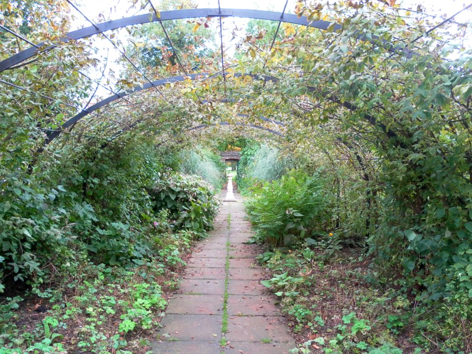Preston Manor Gardens, Preston Drove, Preston Village, Brighton (September 2011) (14)