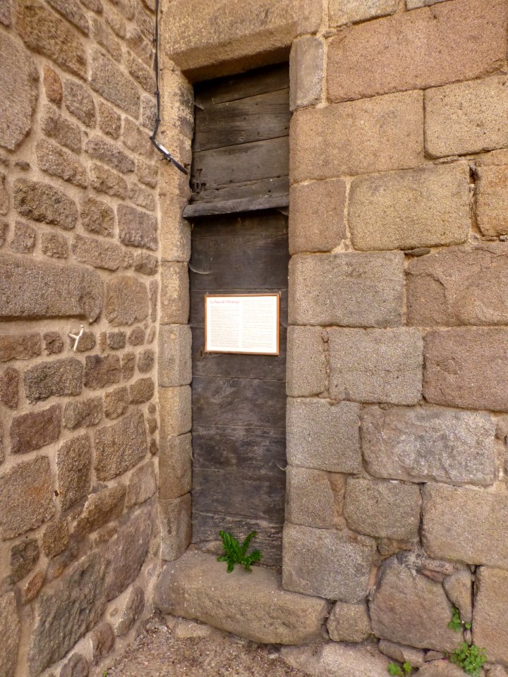 Porte de la tour de l'horloge