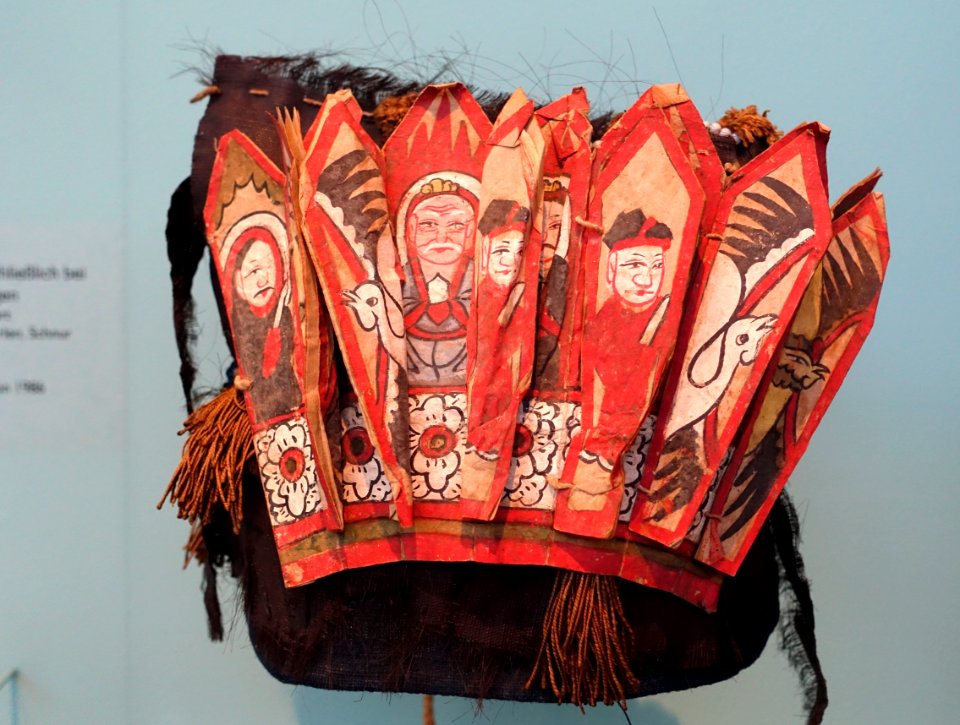 Priest's hat, Yao (Mien) people, Northern Thailand, collected in 1986 - Ethnological Museum, Berlin - DSC01326