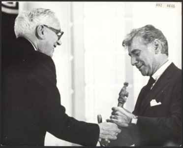 Prijsuitreikingen, musici, Idenburg, , Bestanddeelnr 092-0645