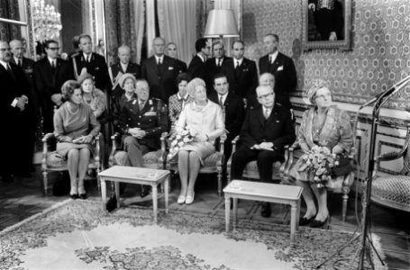 President Heinemann en echtgenote werden ontvangen door burgemeester Samkalden i, Bestanddeelnr 923-0101