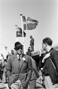 Prins Bernhard in het rennerskwartier, Bestanddeelnr 912-5053