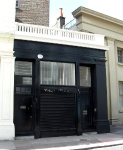 Pressleys, Palace Place, Brighton (NHLE Code 1380692) (August 2010)