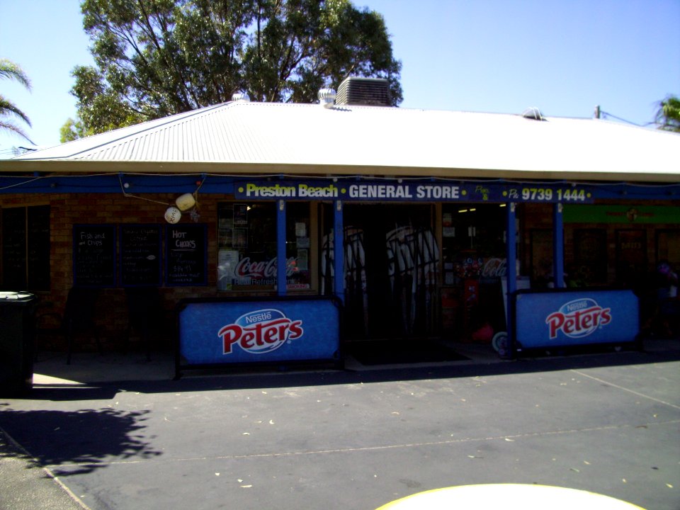 Preston Beach General Store (E37@WTW2013)