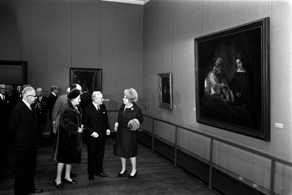 President Heinemann en echtgenote, koningin Juliana en prins Bernhard bezoeken R, Bestanddeelnr 923-0257
