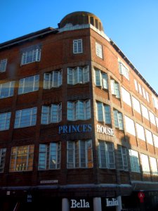 Princes House, North Street, Brighton (December 2016) (Corner)