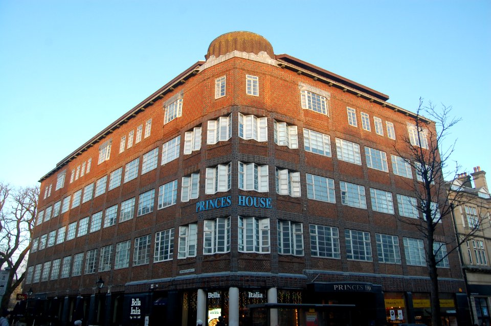 Princes House, 166–169 North Street, Brighton (NHLE Code 1380623) (February 2020)