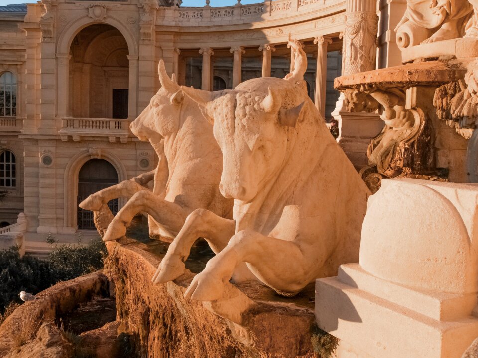 Statue palais longchamp