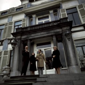 Prins Bernhard, prinses Christina, Jorge Guillermo en koningin Juliana, Bestanddeelnr 254-9613