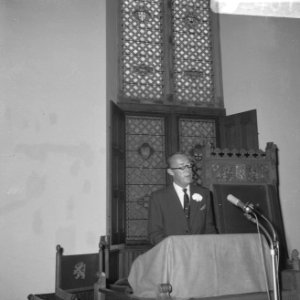 Prins Bernhard (zonder bril) aanwezig bij receptie Manifestatie 1916 Nederland t, Bestanddeelnr 919-2401