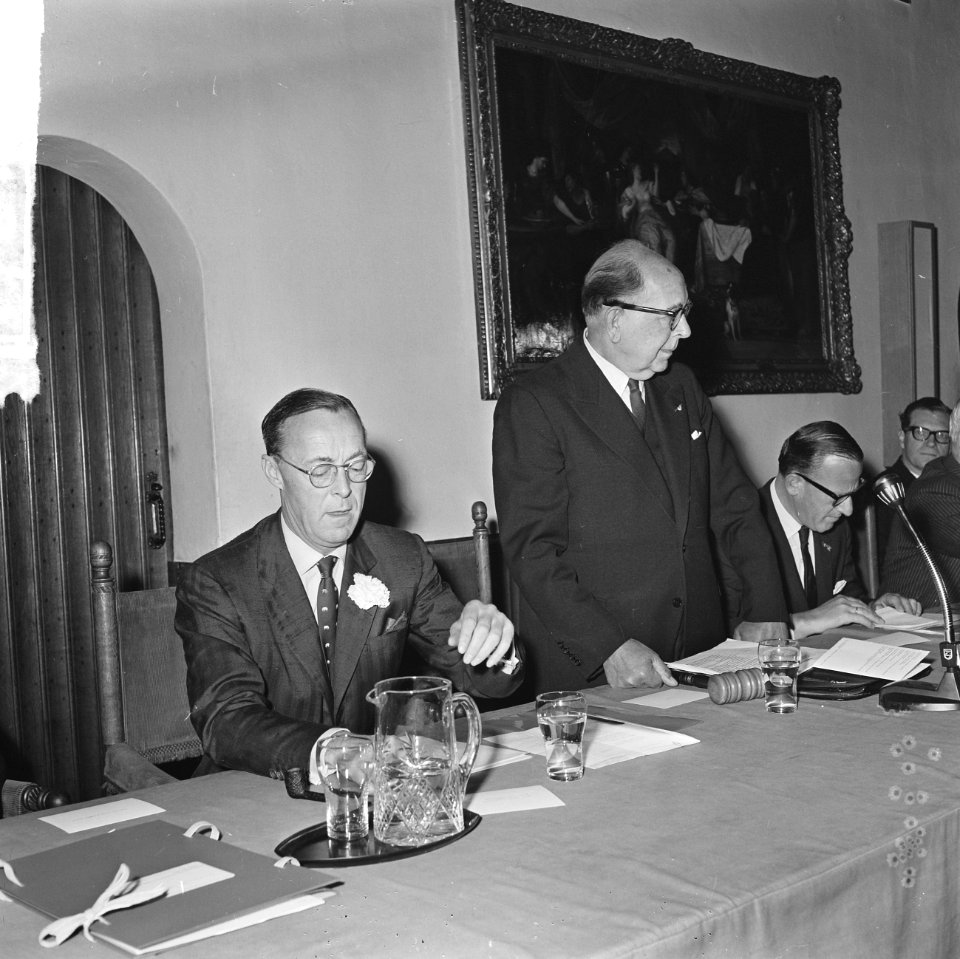Prins Bernhard aanwezig bij het Colloquium Europa en Toekomst te Den Haag , Pr, Bestanddeelnr 917-8104