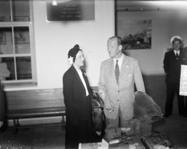 Prins Axel en prinses Ingrid van Denemarken op Schiphol, Bestanddeelnr 904-0141