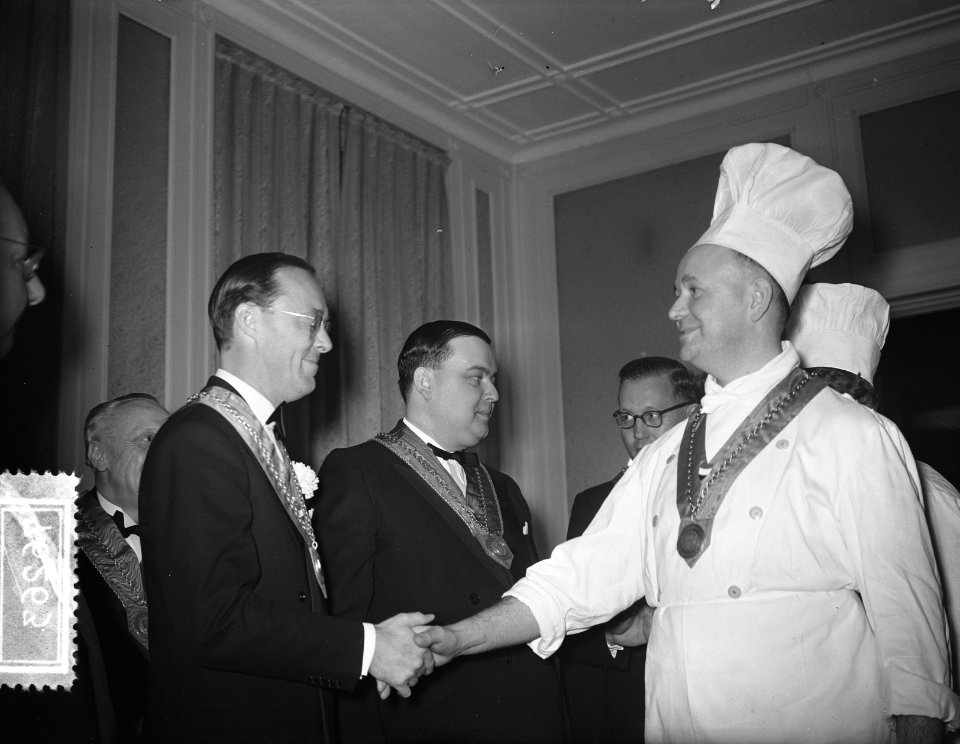 Prins Bernhard benoemd tot Chevalier dHonneur, Bestanddeelnr 907-6263
