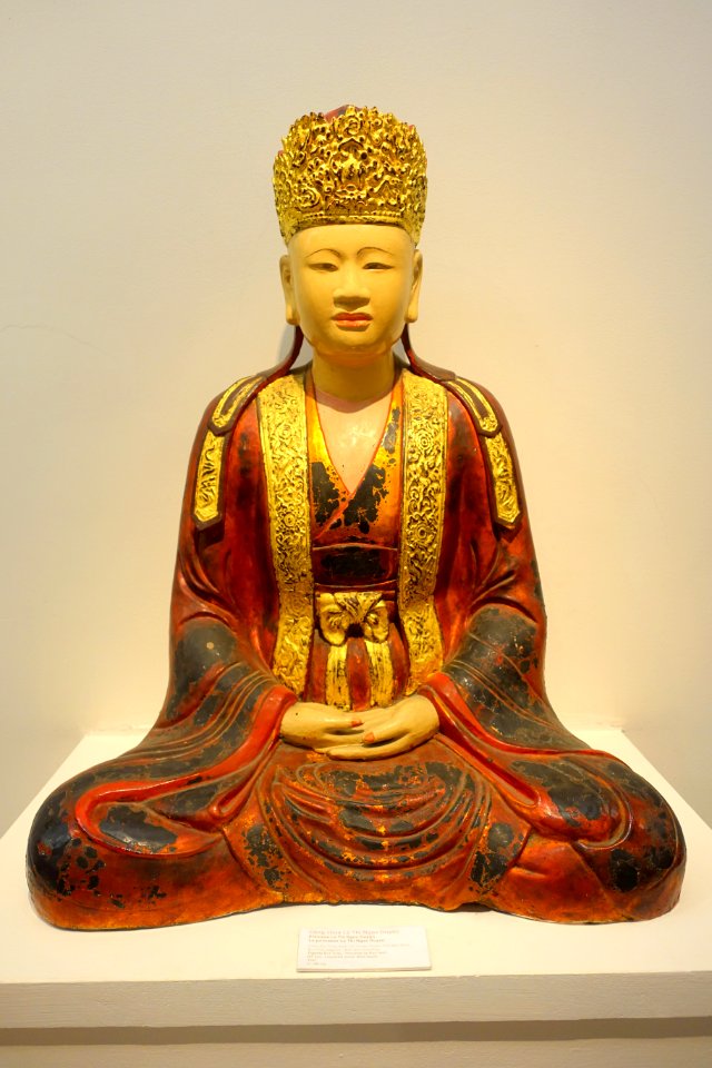 Princess Le Thi Ngoc Duyen, view 1, But Thap pagoda, Bac Ninh province, 1647 AD, lacquered wood - Vietnam National Museum of Fine Arts - Hanoi, Vietnam - DSC04902