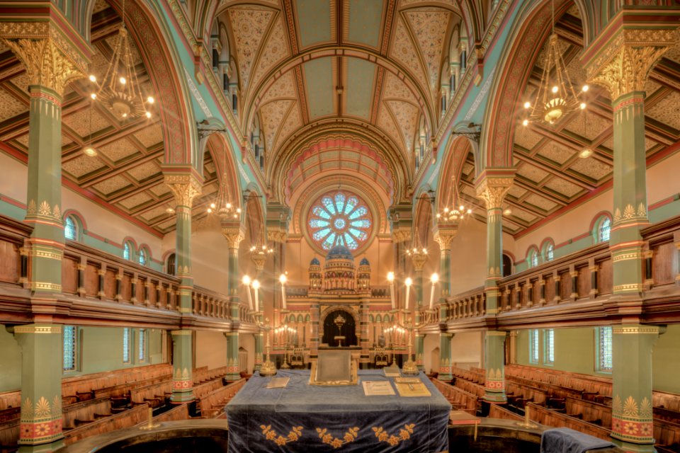 Princes Road Synagogue Altar