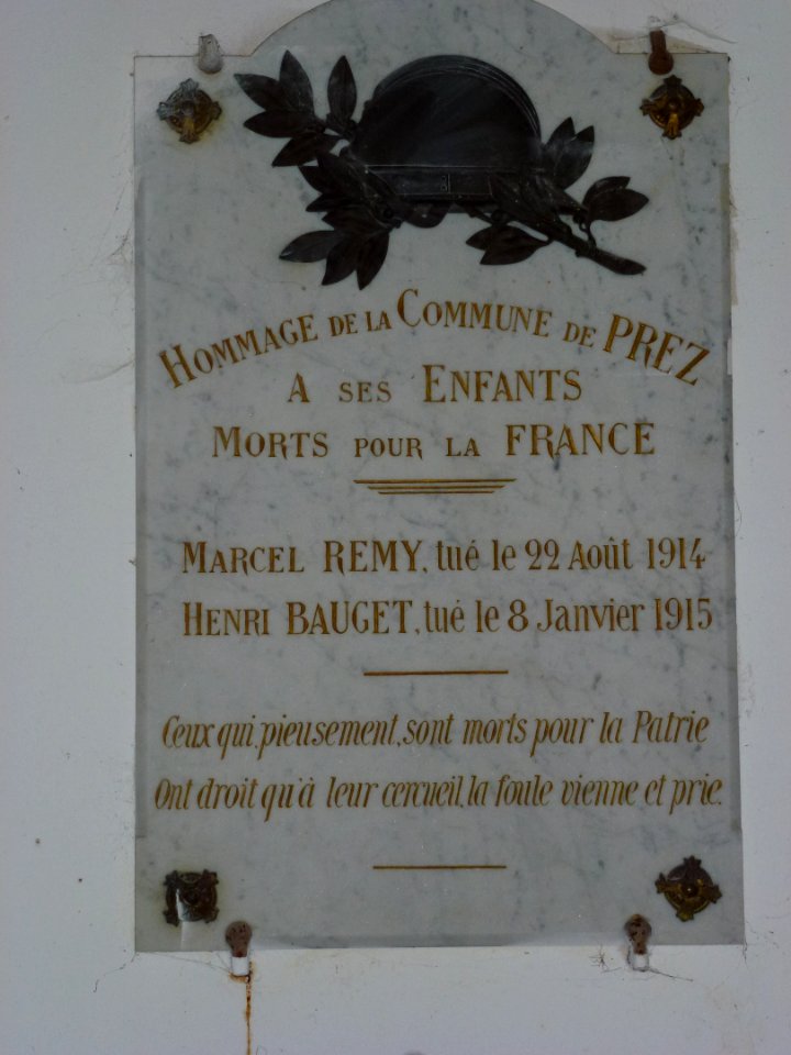 Prez (Ardennes) église, plaquette monument aux morts
