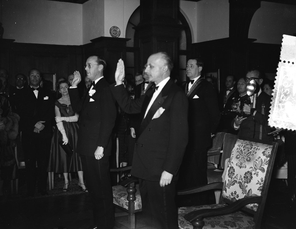 Prins Bernhard benoemd tot Chevalier dHonneur, Bestanddeelnr 907-6265