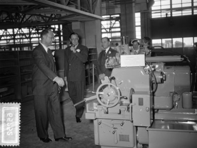 Prins Bernhard opent Cincinati N.V. Vlaardingen, Bestanddeelnr 906-5252