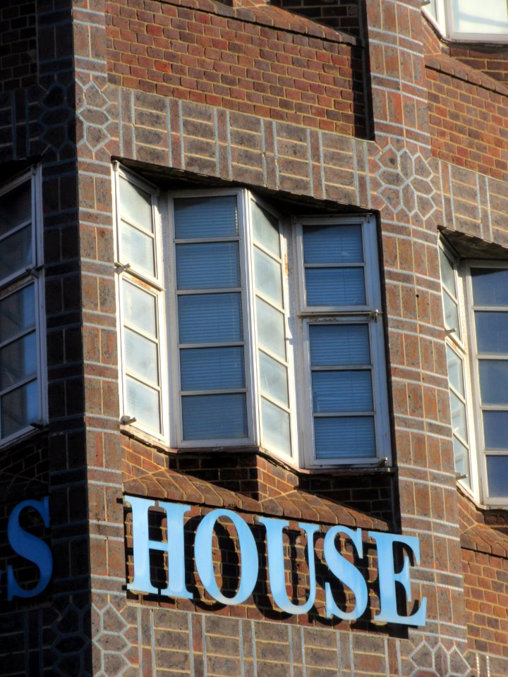 Princes House, North Street, Brighton (December 2016) (Detail)