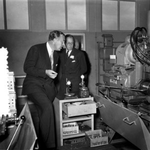 Prins Bernhard en Prins Bertil (Zweden) openen SKF fabriek Veenendaal, Bestanddeelnr 906-5130