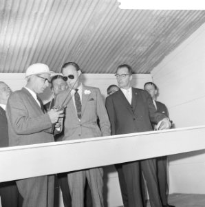 Prins Bernhard bezocht in aanbouw zijnd stadproject te Delft, Bestanddeelnr 918-2145