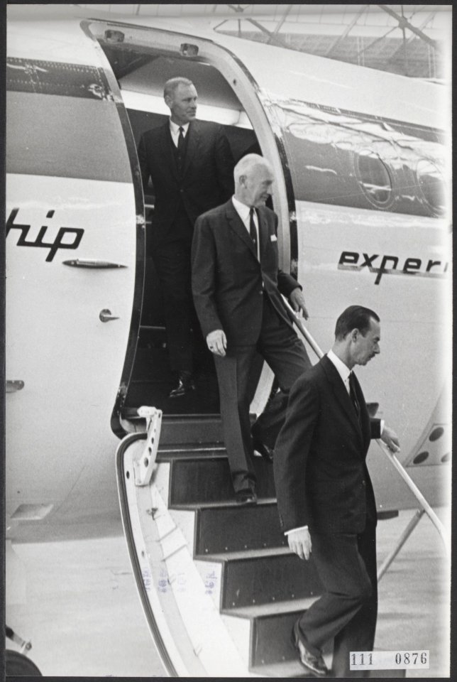 Prins Bernhard bracht met zijn Luxemburgse gast groothertog Jan een bezoek aan d, Bestanddeelnr 111-0876