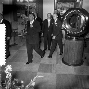Prins Bernhard en Prins Bertil (Zweden) openen SKF fabriek Veenendaal, Bestanddeelnr 906-5139