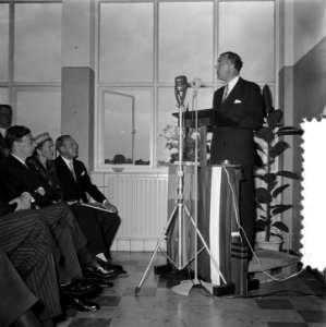 Prins Bernhard en Prins Bertil (Zweden) openen SKF fabriek Veenendaal, Bestanddeelnr 906-5135