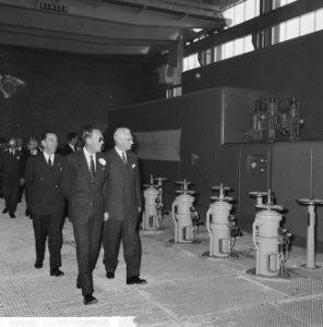 Prins Bernhard , de Hunzecentrale van het Provinciaal Electriciteitsbedrijf Gron, Bestanddeelnr 916-3571