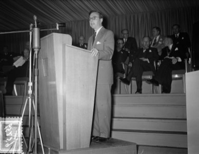 Prins Bernhard opent Cincinati N.V. Vlaardingen, Bestanddeelnr 906-5259