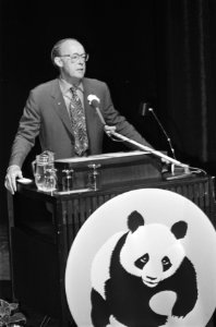Prins Bernhard houdt openingsrede t.g.v. 15-jarig Wereld Natuur Fonds in Utrecht, Bestanddeelnr 928-5665