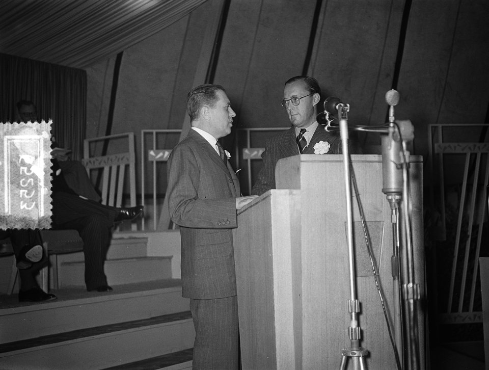Prins Bernhard opent Cincinati N.V. Vlaardingen, Bestanddeelnr 906-5253