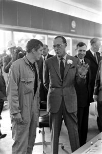 Prins Bernhard opent Flevocentrale Provinciale Geldersche Electriciteits Maatsch, Bestanddeelnr 922-8586