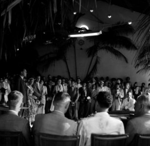 Prins Bernhard in de Surinaamse Brouwerij N.V. te Paramaribo ter gelegenheid van, Bestanddeelnr 252-4301