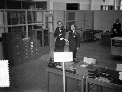 Prins Bernhard opent Cincinati N.V. Vlaardingen, Bestanddeelnr 906-5258