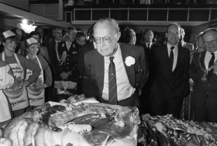 Prins Bernhard opende vakbeurs voor vishandel Vis 86 Hilversum, Bestanddeelnr 933-7671