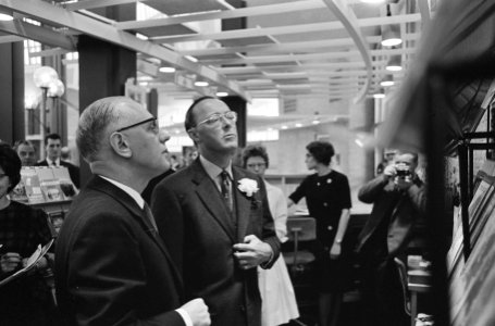 Prins Bernhard opende nieuw gebouw ANWB in Den Haag, Bestanddeelnr 913-9258