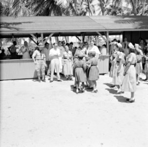 Prins Bernhard op bezoek bij de Arubaanse padvinders op Palm Beach, Bestanddeelnr 252-3903