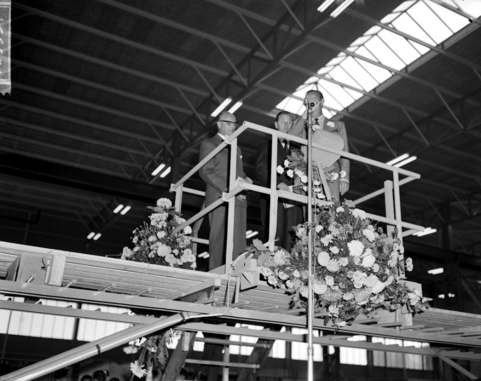 Prins Bernhard opende te Zaandam nieuwe fabriek Indeco Coignet NV , de Prins b, Bestanddeelnr 916-9357