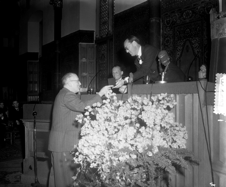 Prins Bernhard opent 46e jaarvergadering der Fédération Aéronautique Internation, Bestanddeelnr 905-7247