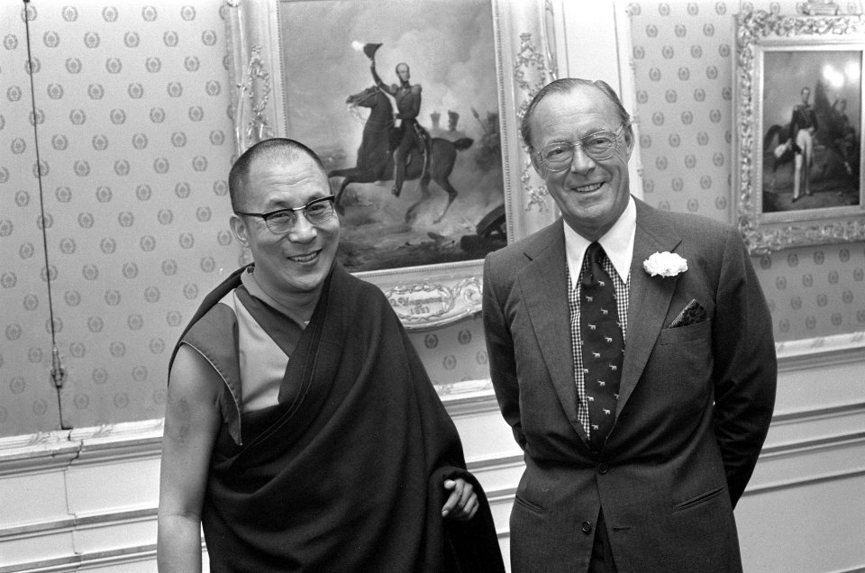 Prins Bernhard ontvangt Dalai Lama op Paleis Soestdijk, Bestanddeelnr 926-7407