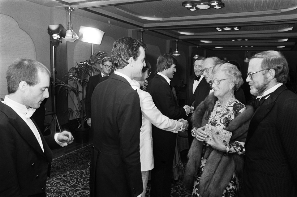 Premiere film Soldaat van Oranje bijgewoond door Koninklijke familie, Bestanddeelnr 929-3586