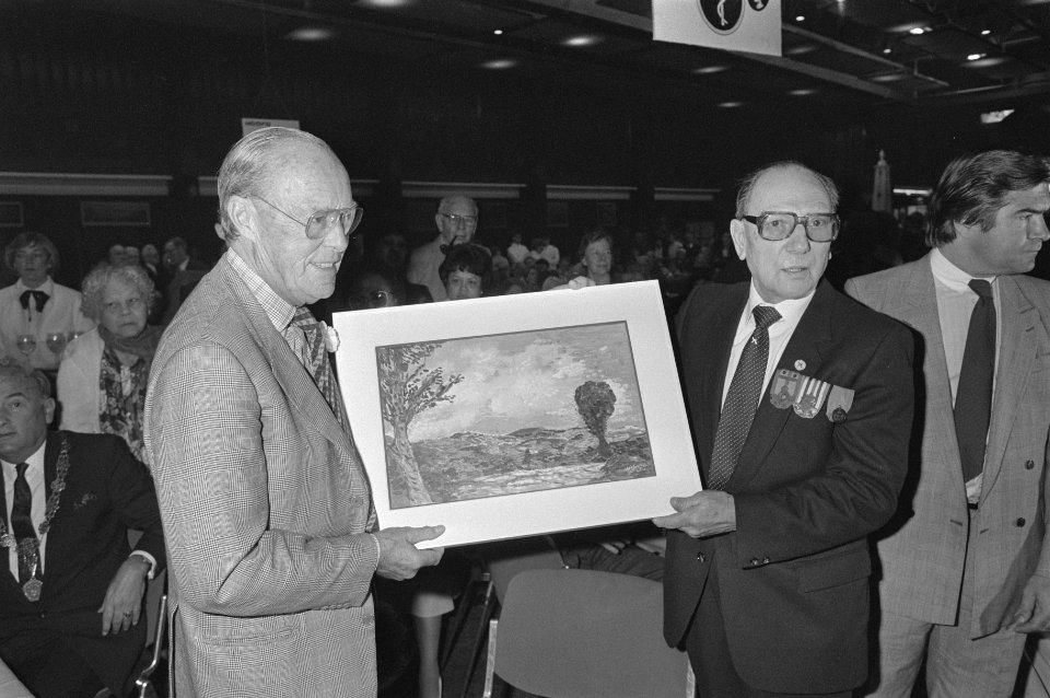 Prins Bernhard op reunie ex-KNIL Bunga Melati, Bestanddeelnr 933-6390