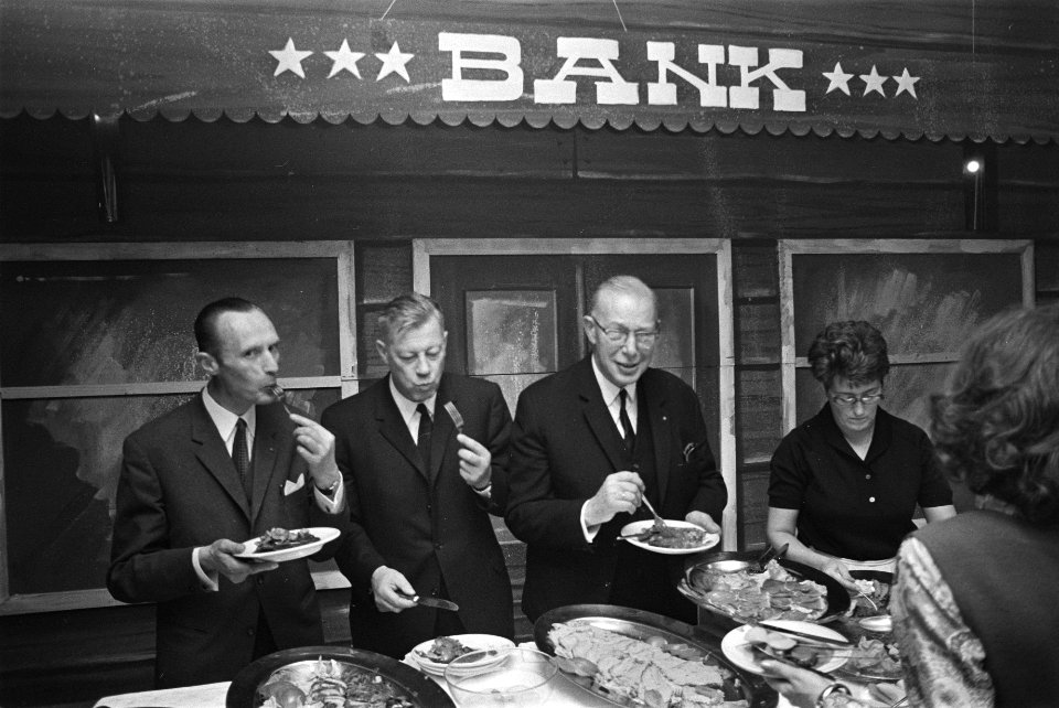 Premiere film Bedrijfsschap voor Slagersbedrijf in RAI, Amsterdam ir. J. A. P. , Bestanddeelnr 924-0066