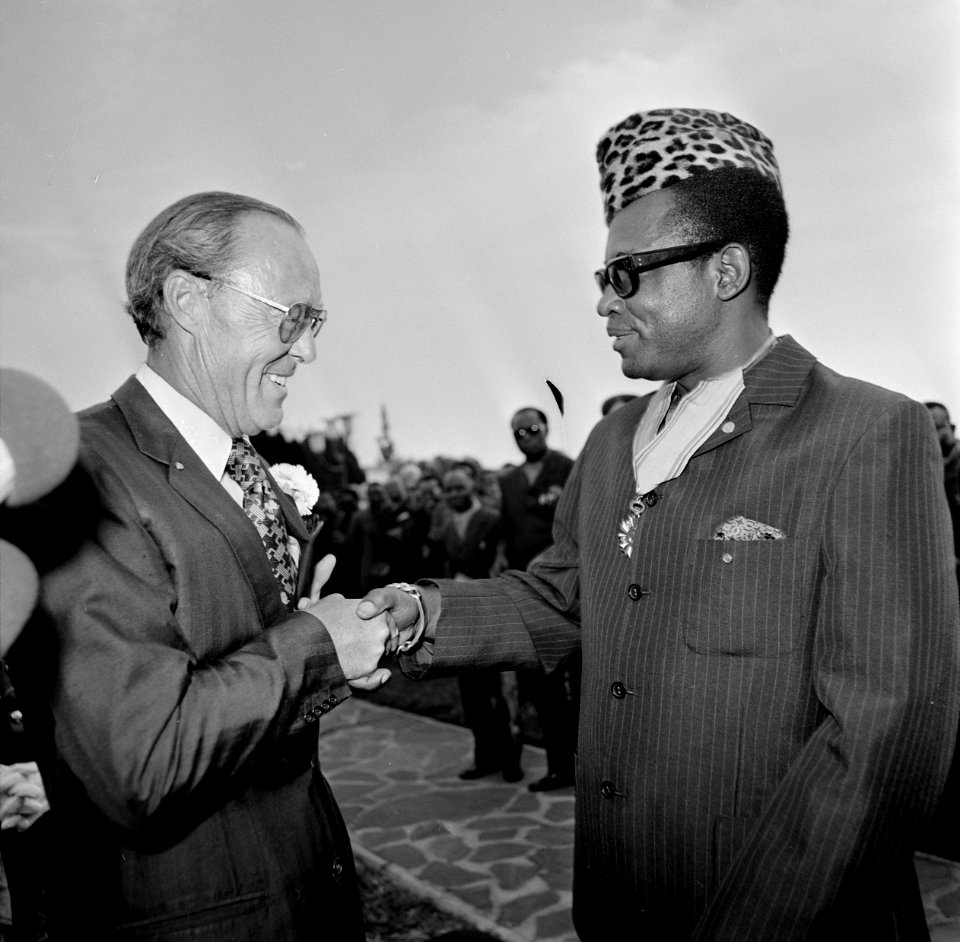 Prins Bernhard in Zaire (voorheen Belgisch Congo), Bernhard en Mobutu, Bestanddeelnr 926-6036