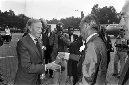 Prins Bernhard op Dag van het Verzet op Soesterberg, Bestanddeelnr 933-4078